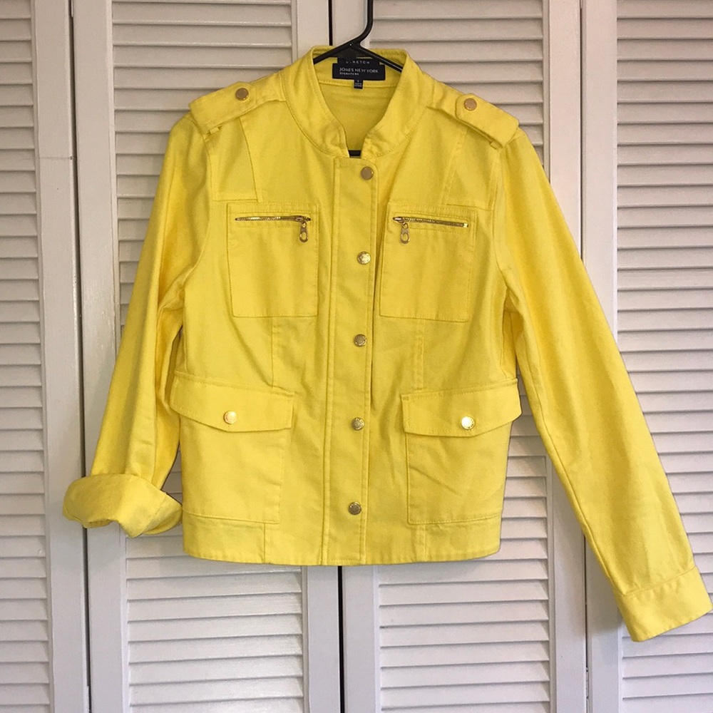 Women’s Jones New York Size S Yellow Jean Jacket.